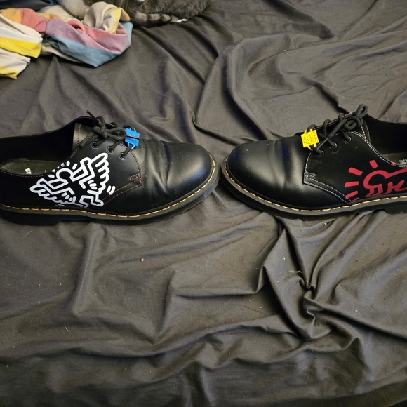 Doc Martens Keith Haring Size 12 Mens - Picture 2 of 5